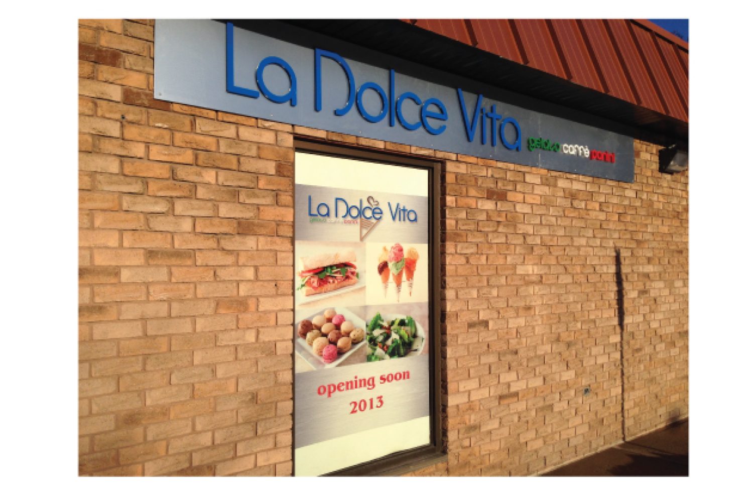La Dolce Vita Oakville signage, branding and logo design by Annex Graphics